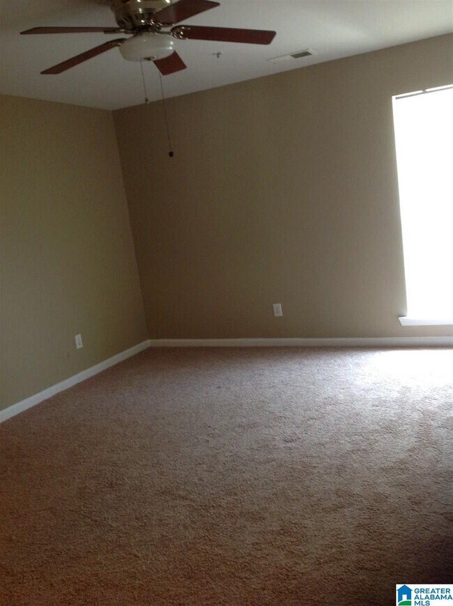 Building Photo - 200 Willow Point Cir
