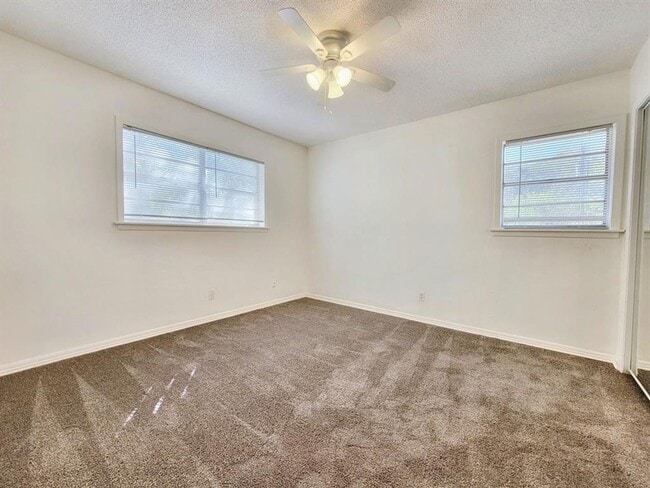 Building Photo - Beautiful 3 BR / 2 BA Home in Round Rock!