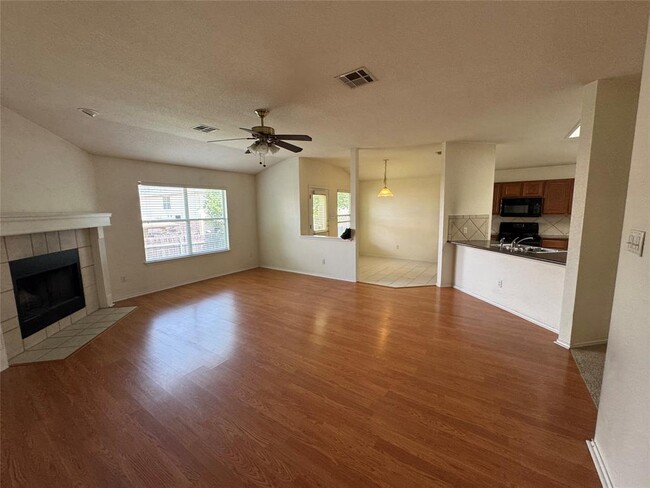Building Photo - 215 San Felipe Dr