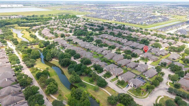 Building Photo - 17314 Aldenwilds Ln