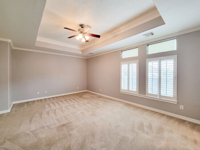 Building Photo - Charming Three Bedroom in Houston!