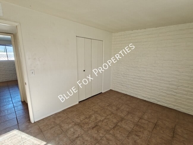 Building Photo - 3755 S Amos Pl