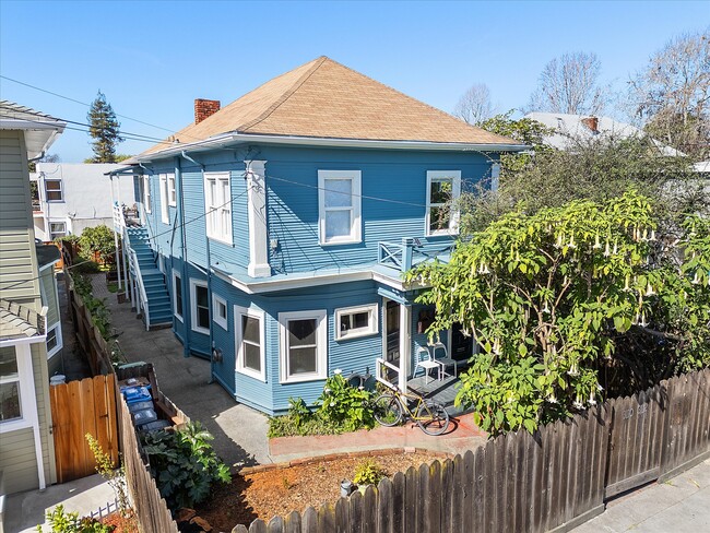 Building Photo - 3110 California St