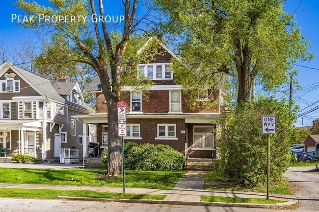 Building Photo - 286 E 13th Ave