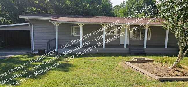 Building Photo - COMING SOON!  RENT TO OWN!  Renovated 3 Be...