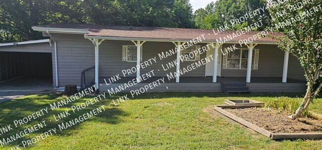 Building Photo - FOR SALE!  Renovated 3 Bedroom 2 Bath in R...