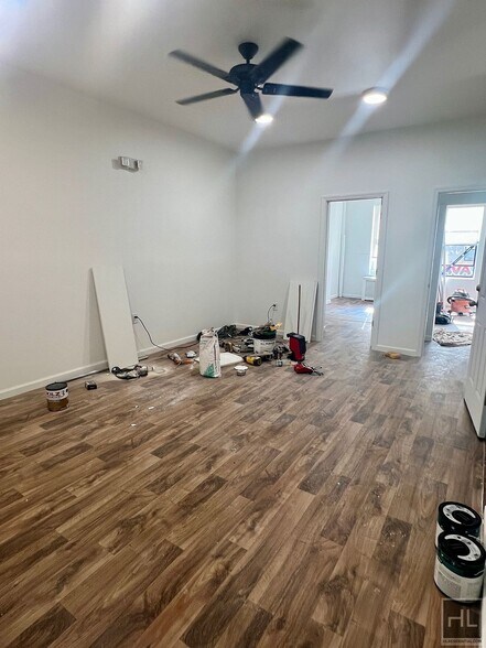 Building Photo - 3BR 1BA Sunny & Renovated w/ Shared Backyard In Flatbush