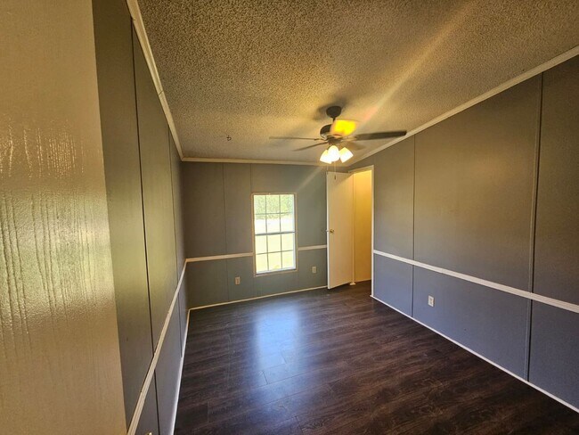 Building Photo - Home in Cabot