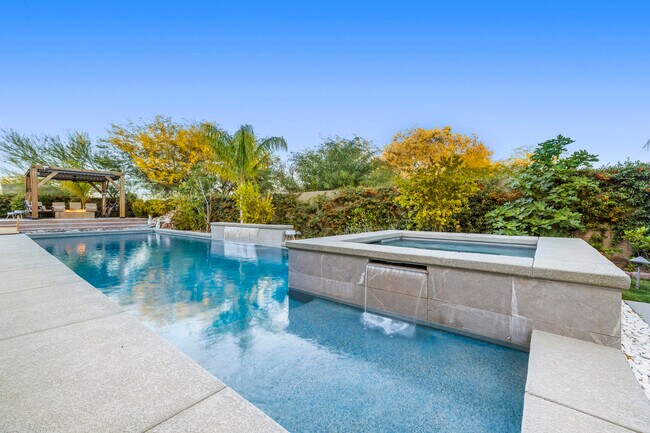 Building Photo - 8396 Sweetwater Creek Way