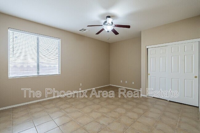 Building Photo - 43476 Caven Dr
