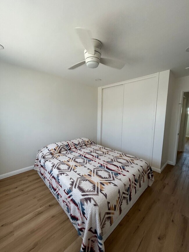 Building Photo - Beautiful 3 Bedroom 2 Bath !!