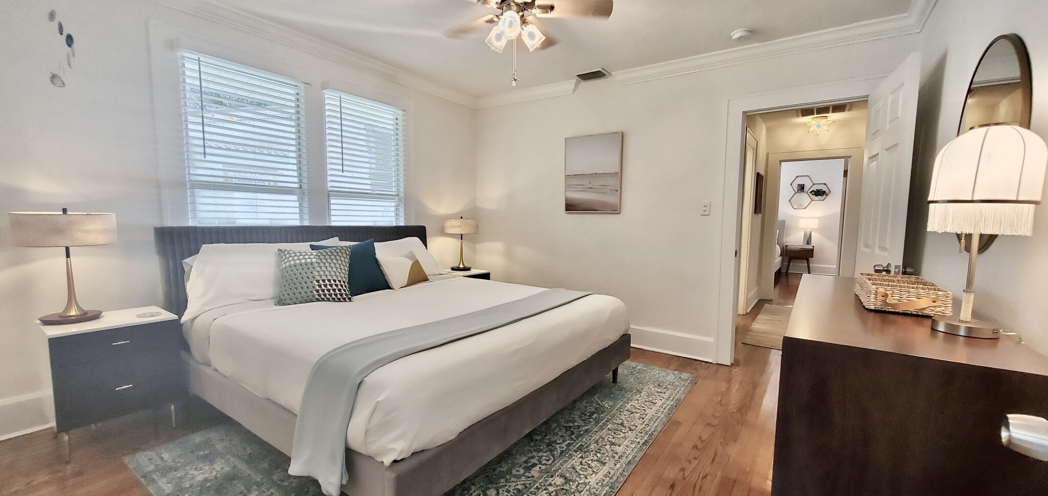 Building Photo - 2821 6th Ave N