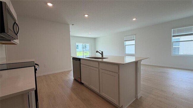 Building Photo - 5152 Native Mile Lp