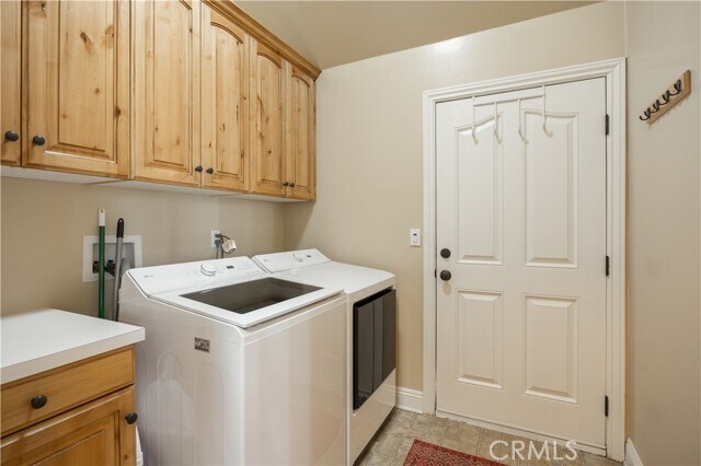 Building Photo - 173 Grizzly Rd