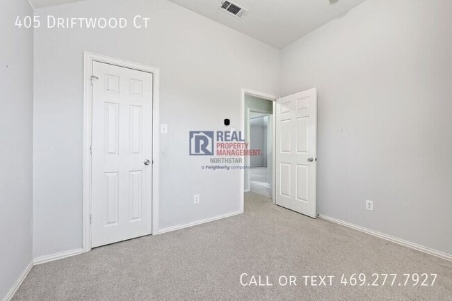 Building Photo - 405 Driftwood Ct
