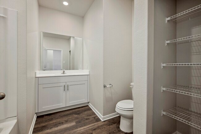 Building Photo - 10399 Red Cardinal Dr