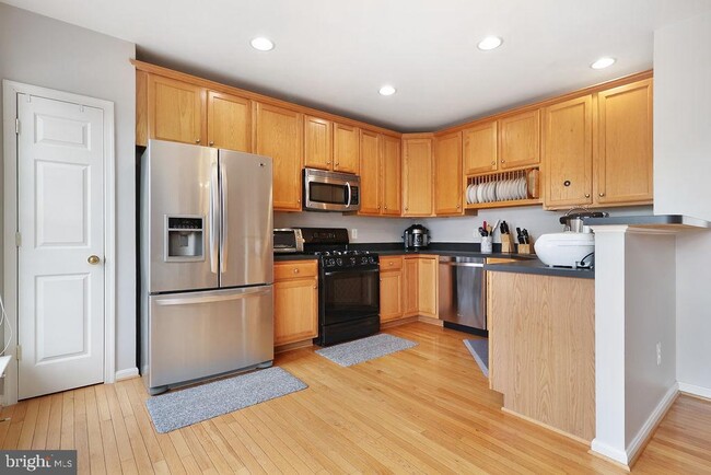 Building Photo - 42754 Montevista Square