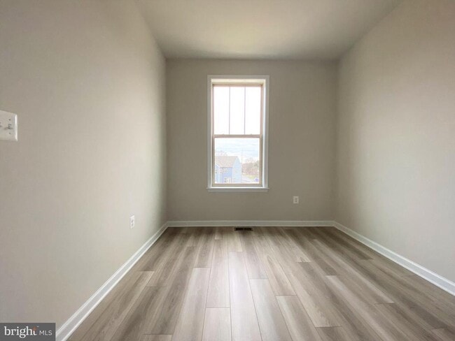 Building Photo - 1659 Magundy St