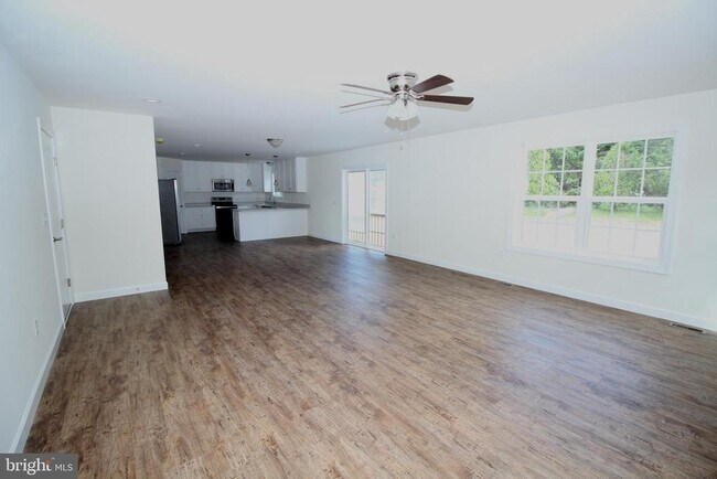 Building Photo - 83 Cherry Blossom Ct