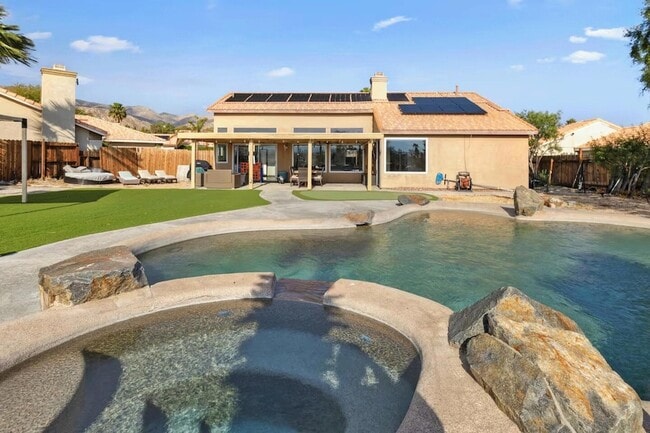 Building Photo - 9693 El Rio Ln