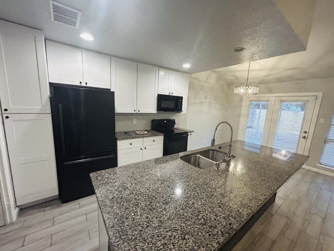 Building Photo - 4 Bed/2 Bath in North East SA
