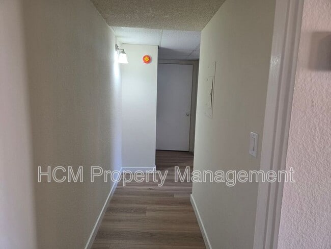 Building Photo - 10075 Tujunga Canyon Blvd