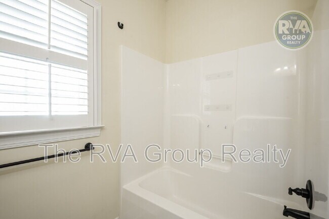 Building Photo - 111 Wilkshire Ct
