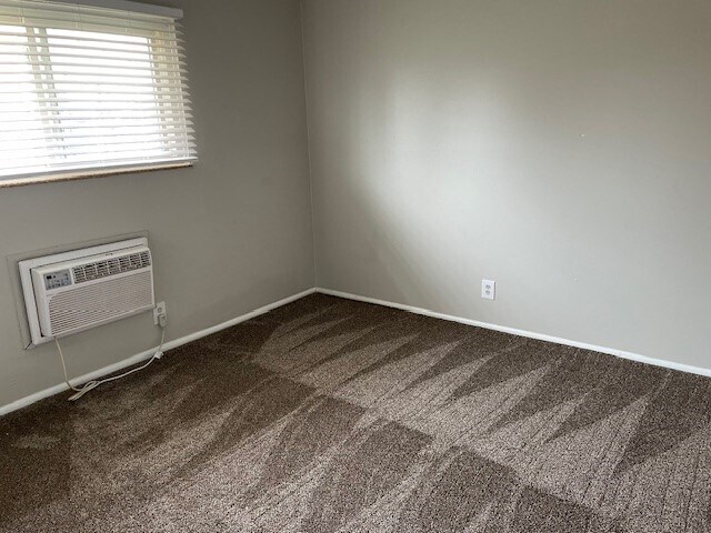 Brand new carpeting - 40 S Norwich Rd