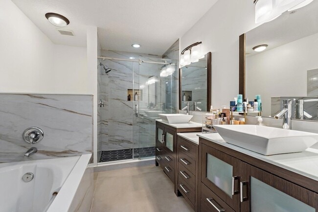 Building Photo - 1101 Beach Rd