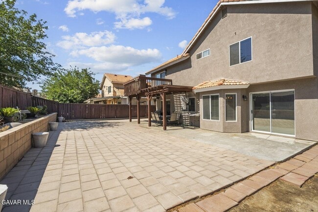 Building Photo - 37310 Newbury Pl