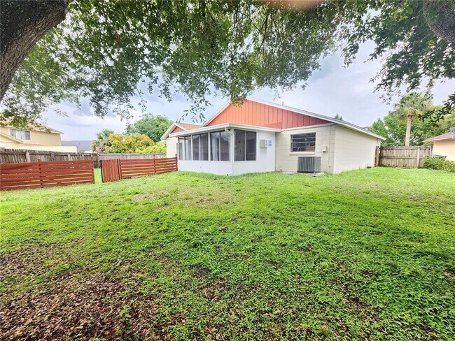 Building Photo - 11500 Benbow Ct