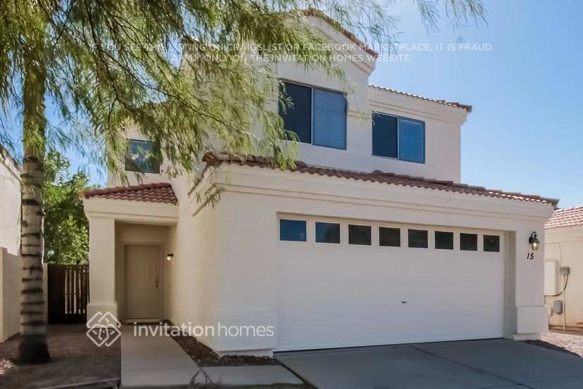 Building Photo - 250 W Juniper Ave