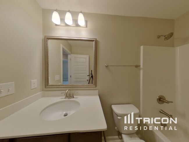 Building Photo - 108 Eventine Way