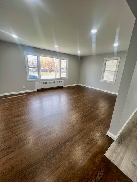 Building Photo - 80 E 1st St