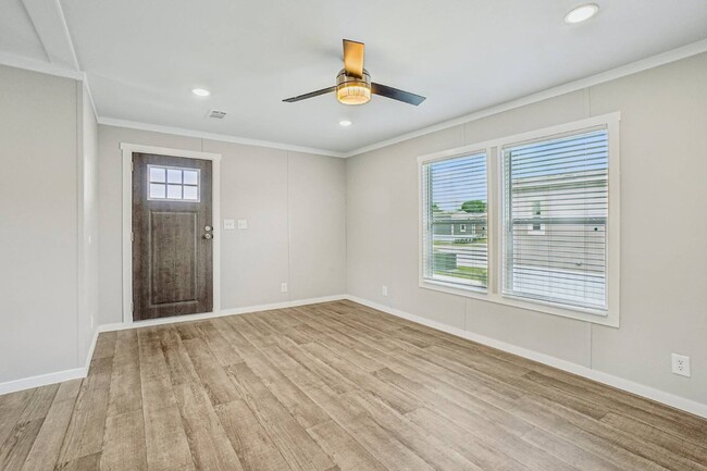 Building Photo - 1609 American Dr