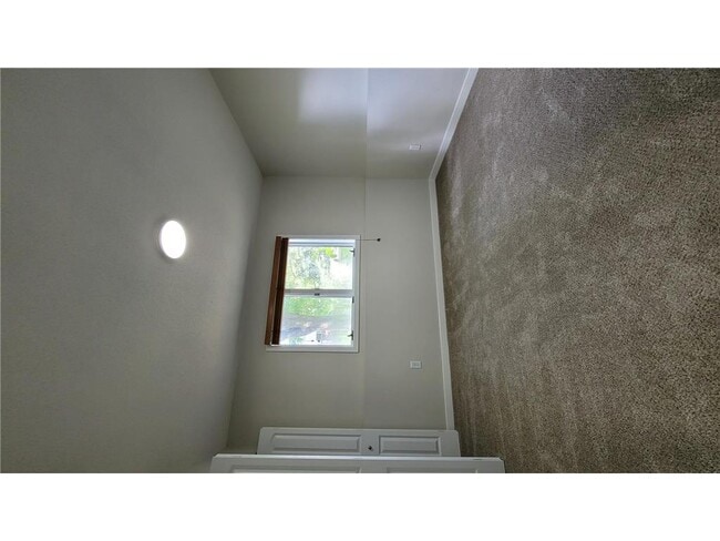 Building Photo - 512 Nelson Ct