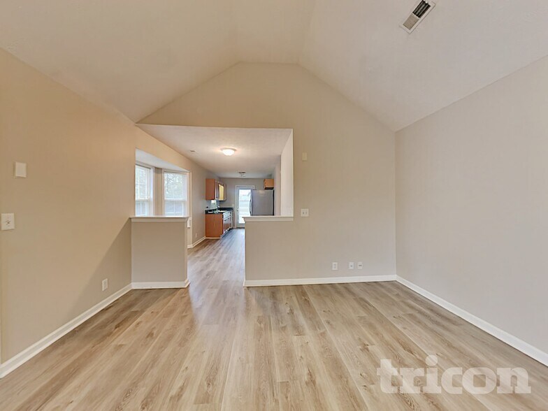 Building Photo - 2829 Elijah Dr