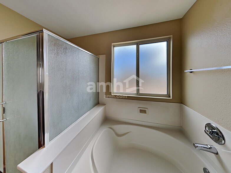 Building Photo - 8143 W Eagle Heart Ct
