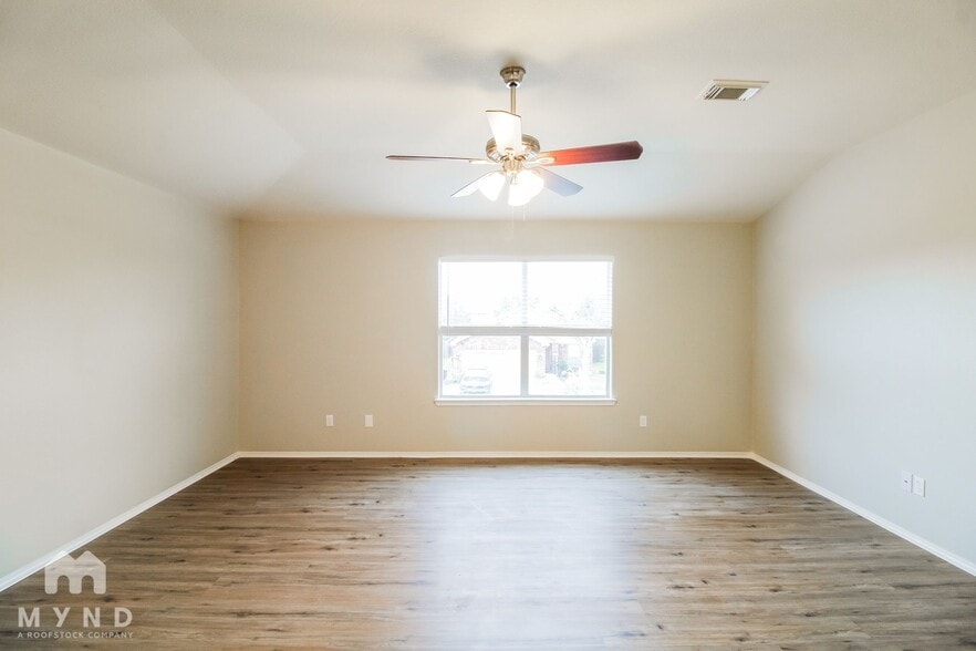 Building Photo - 8202 Wainwright Way