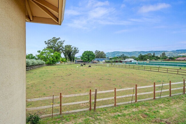 Building Photo - 2 Bedroom, 2 Bath Home with Vineyard Views on a Gated 11-Acre Property