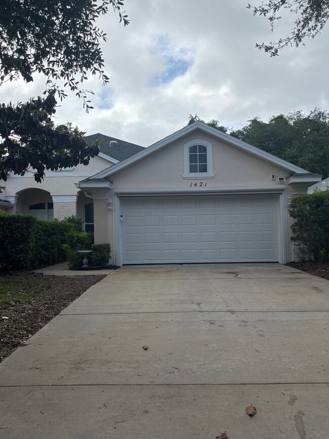 Building Photo - 1421 Carlow Cir