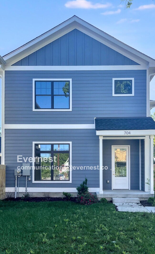 Primary Photo - 704 26th Ave N