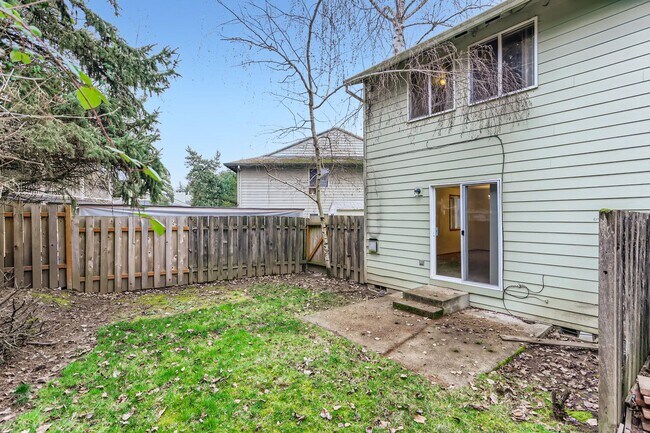 Building Photo - 15459 SW Donna Ct