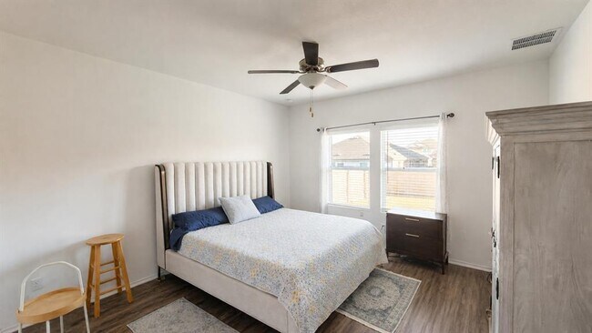 Building Photo - 1732 Cobblecrest Ln