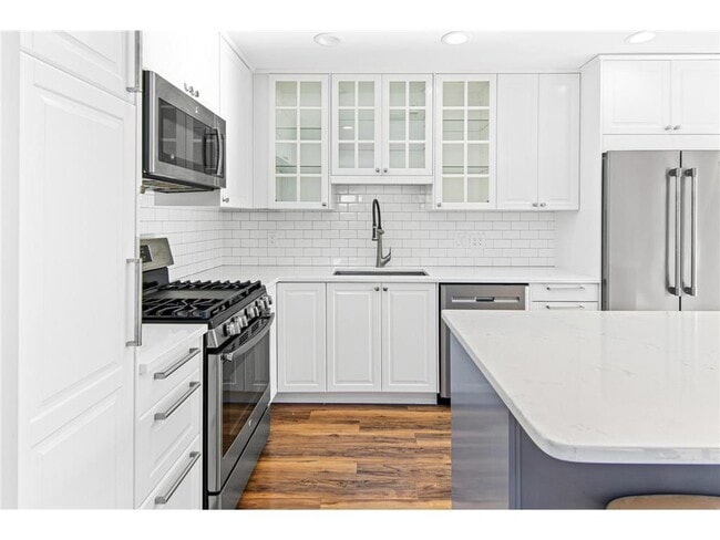 Building Photo - 7445 Borman Ave