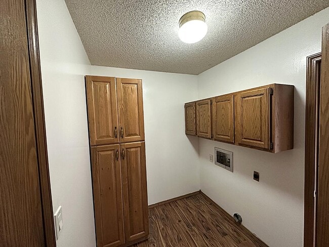 Building Photo - 8541 E Mount Vernon St