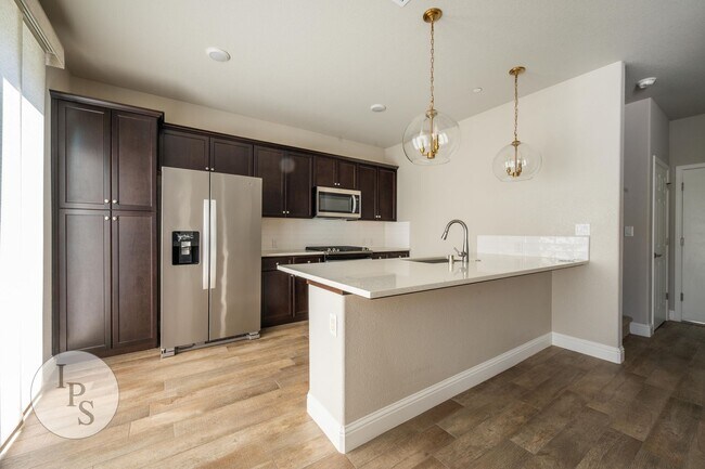 Building Photo - Canvas Collection at Copper River Ranch, 3BR/2.5BA, Built 2018, Gated Community - Lots of Amenities