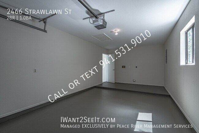 Building Photo - 2466 Strawlawn St
