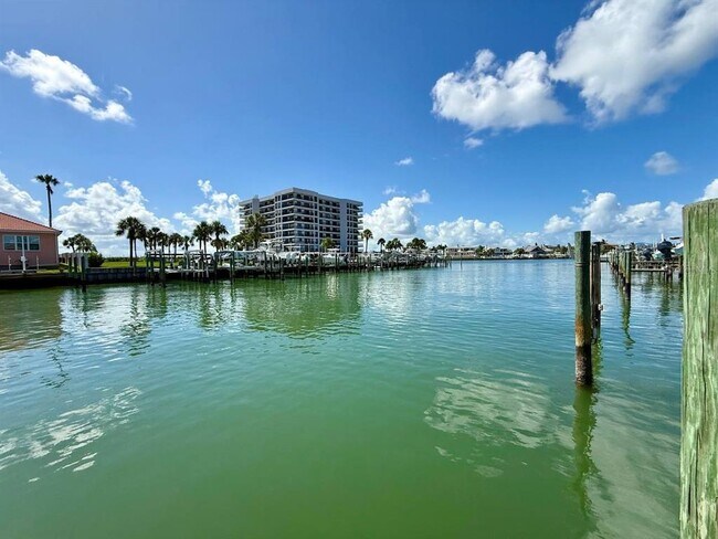 Building Photo - 1605 Sand Key Estates Ct