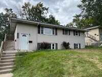 Building Photo - "Charming 2-Bed Hideaway in NE Minneapolis - Spacious 900 Sq. Ft. Comfort!"